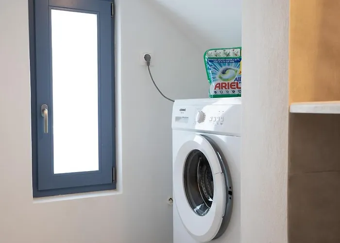 Holiday home Traditional White House Dhragoulas